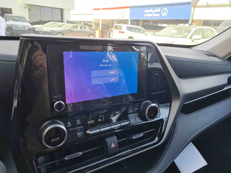 2025 Toyota Highlander GLE Black Edition	 