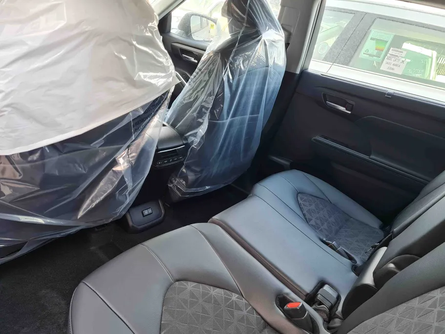 2025 Toyota Highlander GLE Black Edition	 