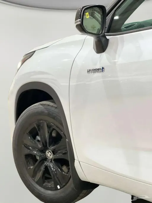 2025 Toyota Highlander GLE Black Edition	 
