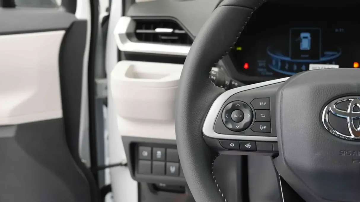 2025 Toyota Veloz GLX 