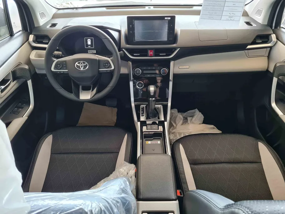 2025 Toyota Veloz GLX 