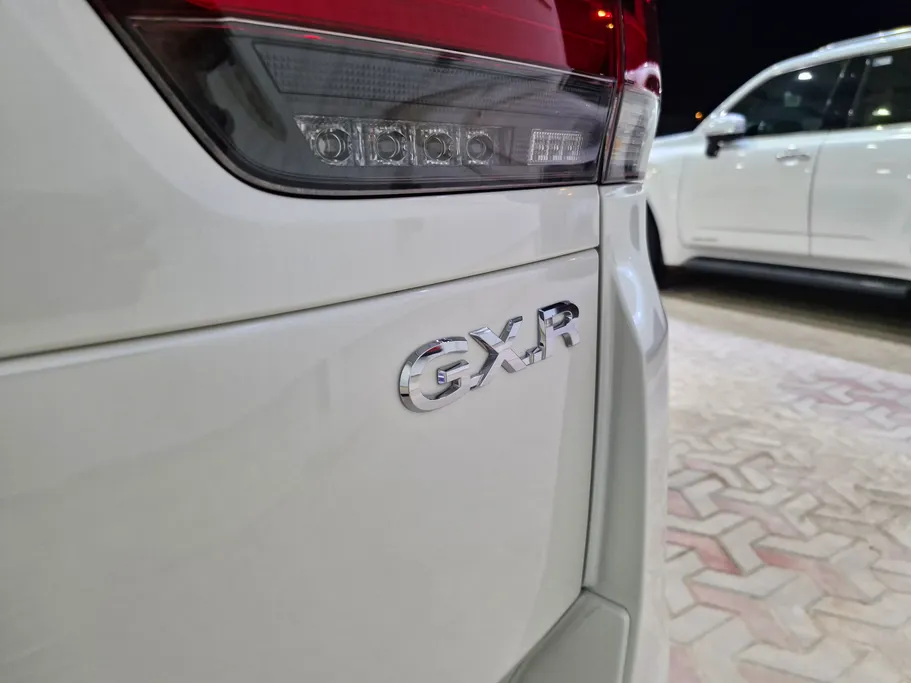 تويوتا لاندكروزر GXR2 2025 