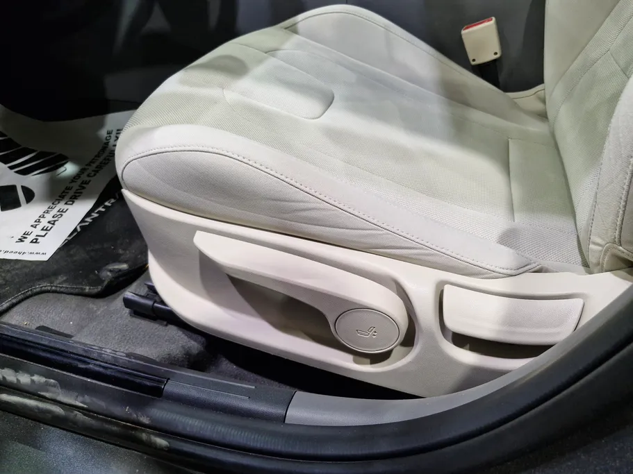 2023 Hyundai Elantra Smart 