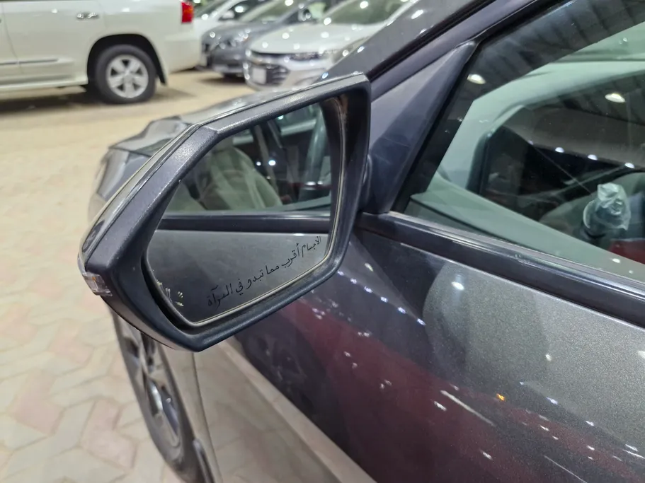 2023 Hyundai Elantra Smart 