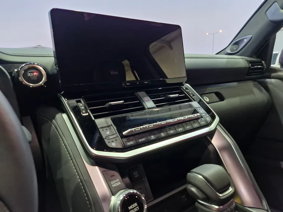 2025 Toyota Land Cruiser GR Sport 