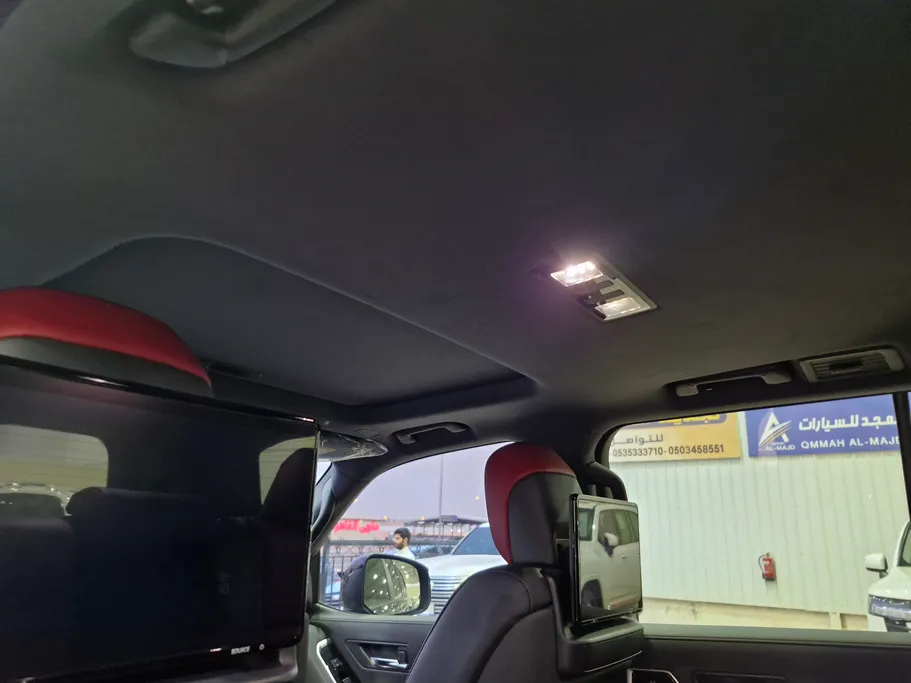2025 Toyota Land Cruiser GR Sport 