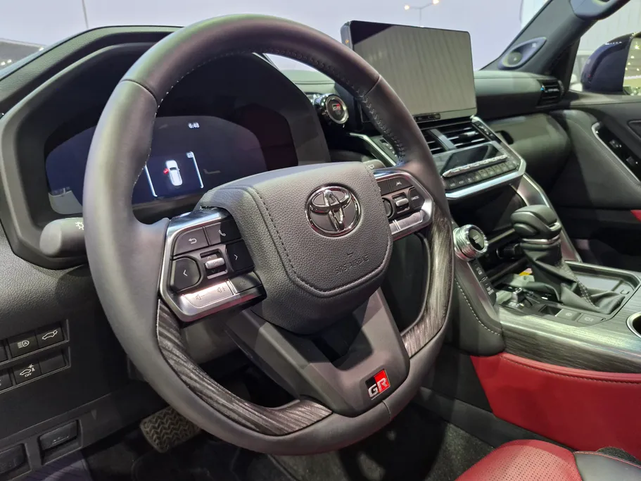 2025 Toyota Land Cruiser GR Sport 
