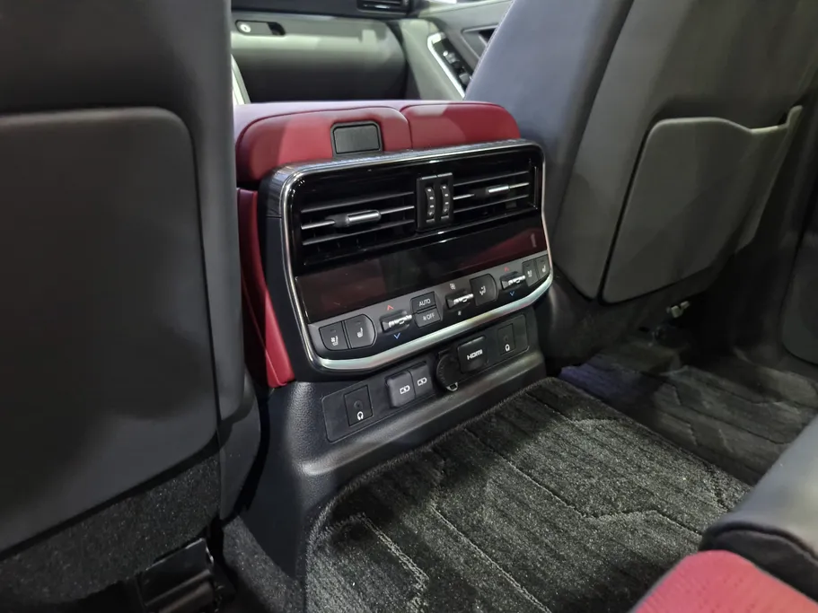 2025 Toyota Land Cruiser GR Sport 