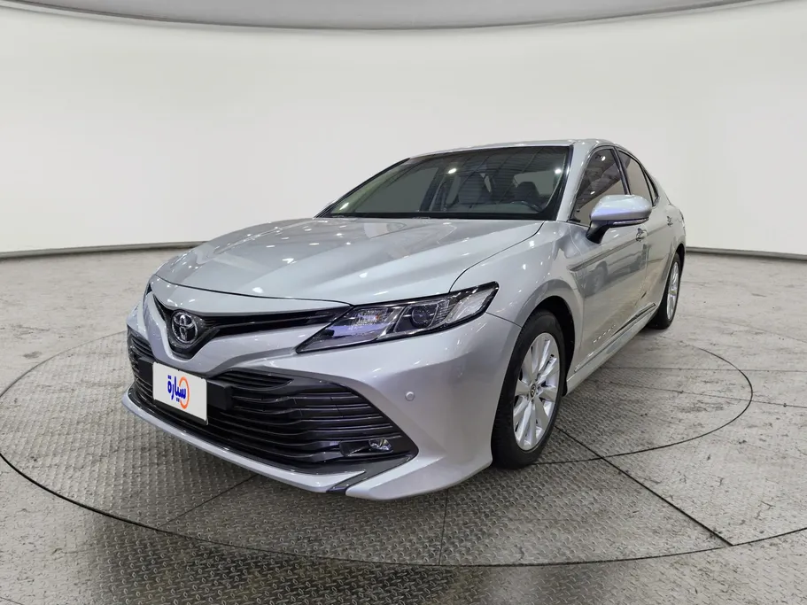 2020 Toyota Camry  GLE 