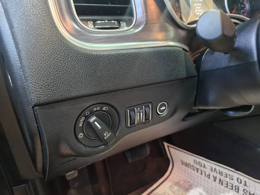2018 Dodge Charger SXT 