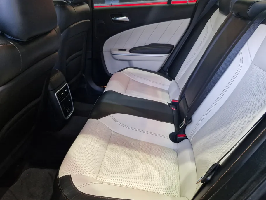 2018 Dodge Charger SXT 