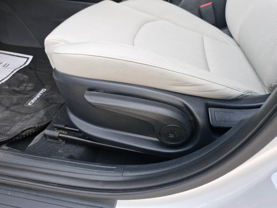 2023 Kia Cerato L 