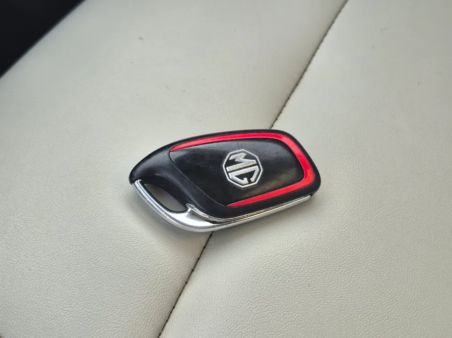 ام جي ZS LUX 2022 