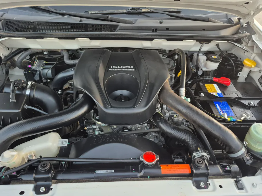 2023 Isuzu D-max DC 4x4 Diesel 