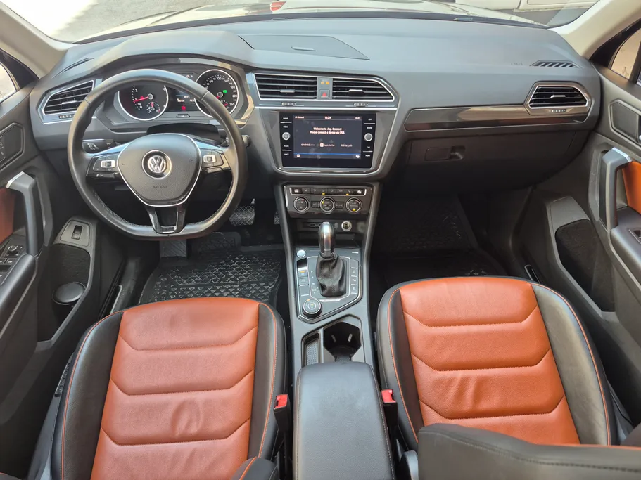 2019 Volkswagen Tiguan SE 