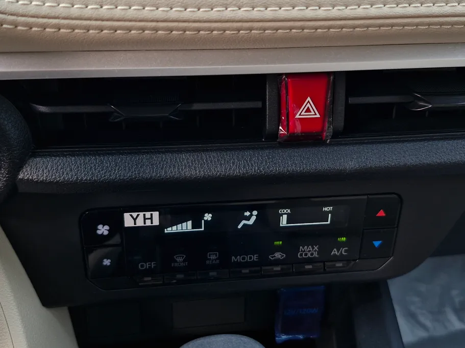 2024 Toyota Yaris  Y Plus 