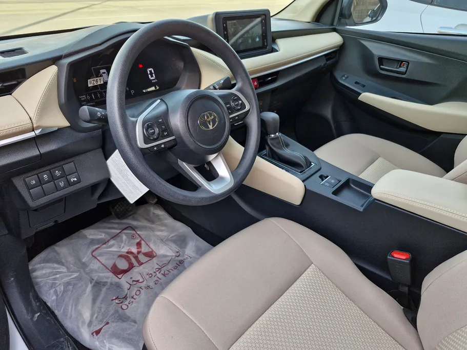2024 Toyota Yaris  Y Plus 