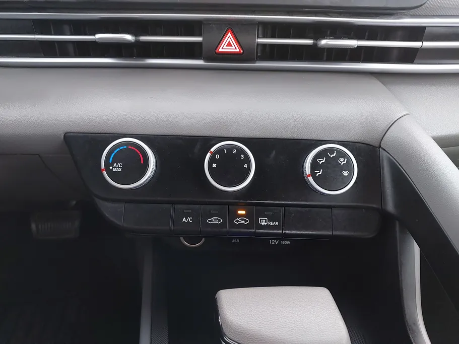 2022 Hyundai Elantra Fleet 