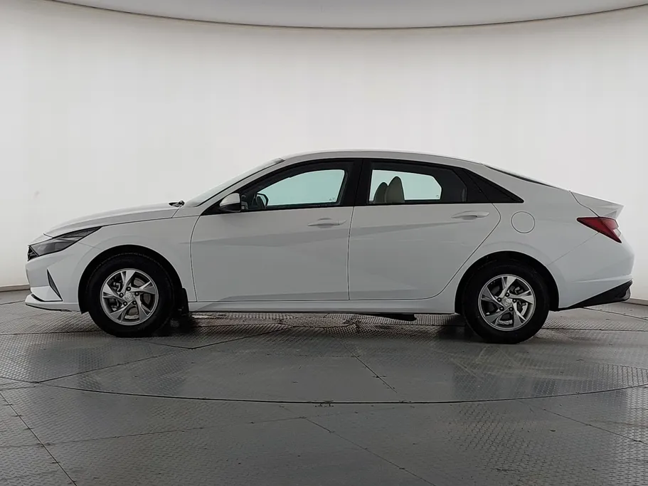 2022 Hyundai Elantra Fleet 
