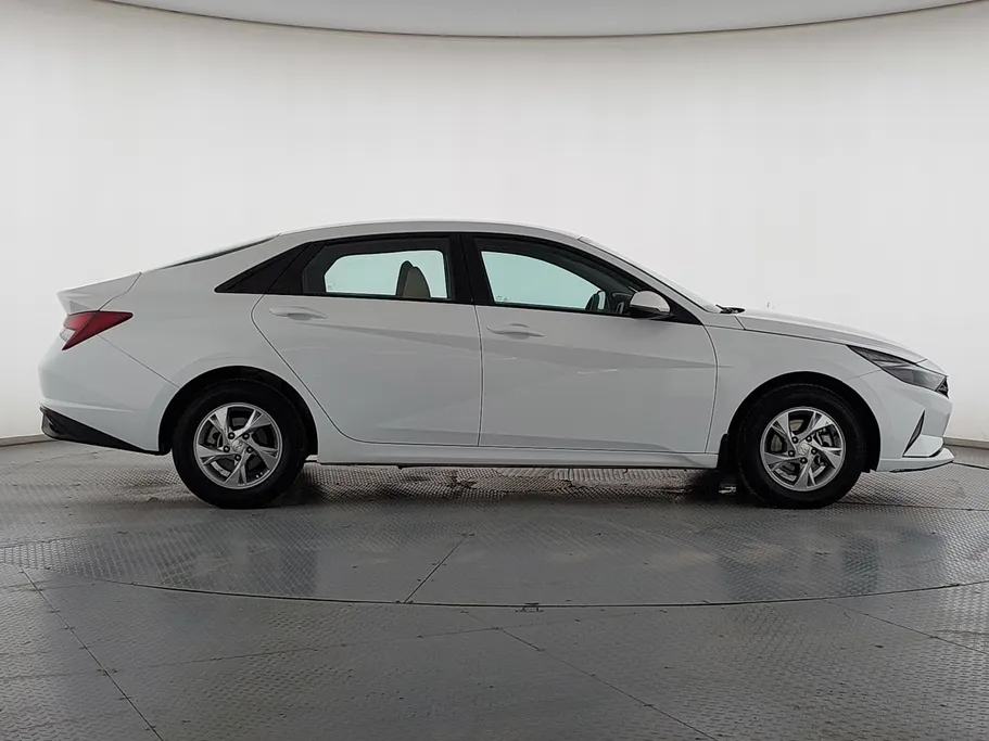 2022 Hyundai Elantra Fleet 