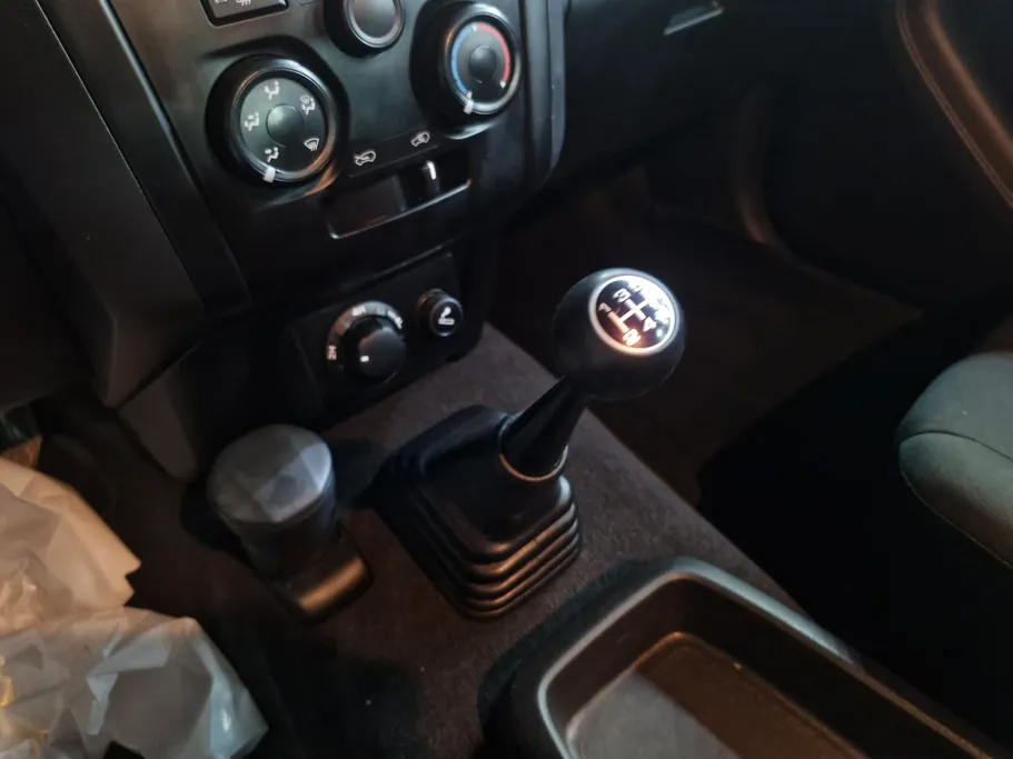 2023 Isuzu D-max Basic 
