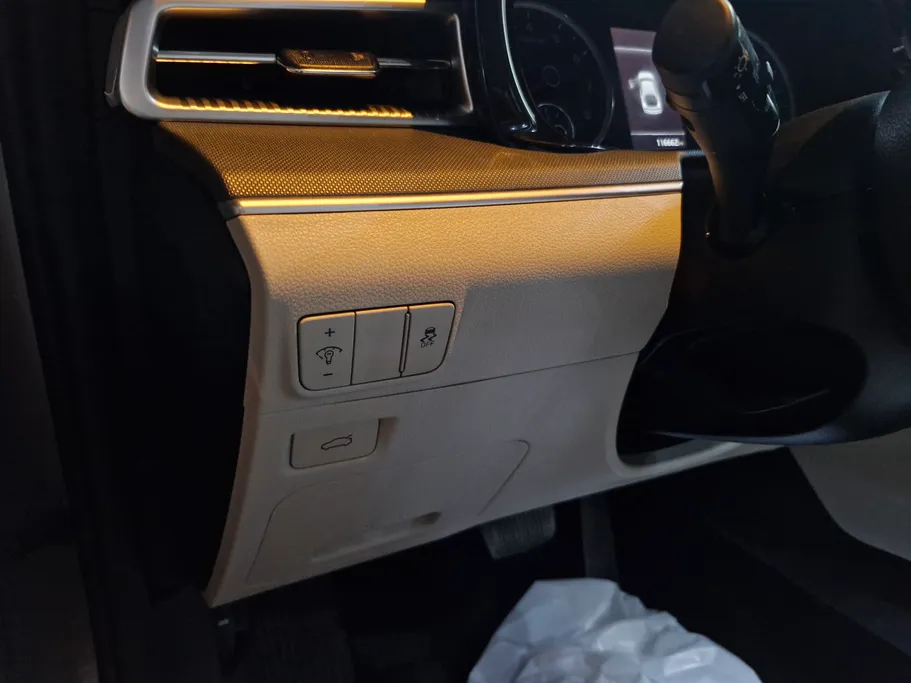 2023 Kia K5 LX 