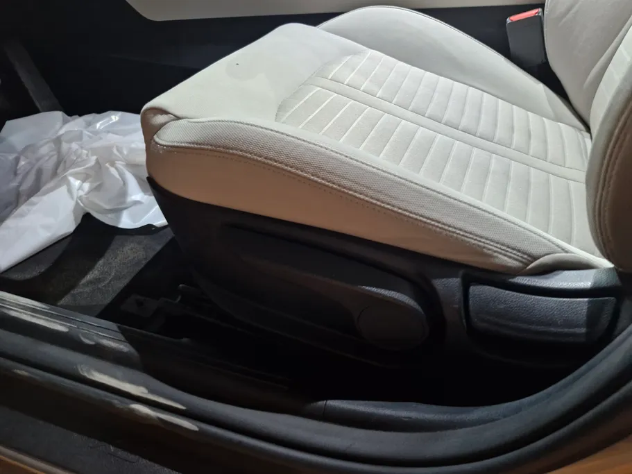 2023 Kia K5 LX 
