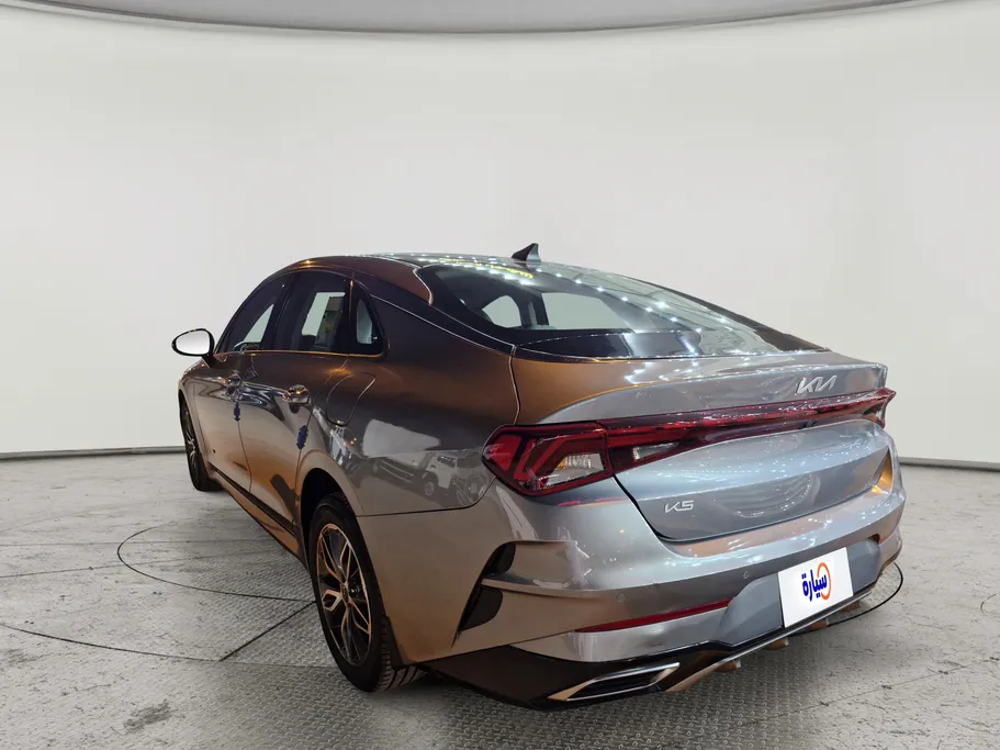 2023 Kia K5 LX 