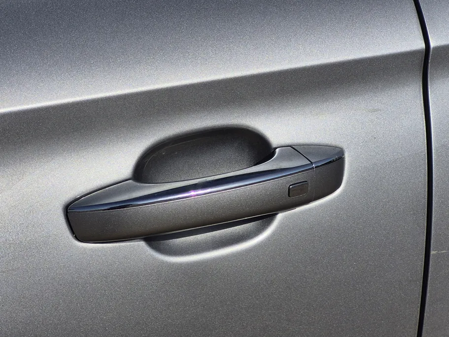 2022 MG ZS LUX 
