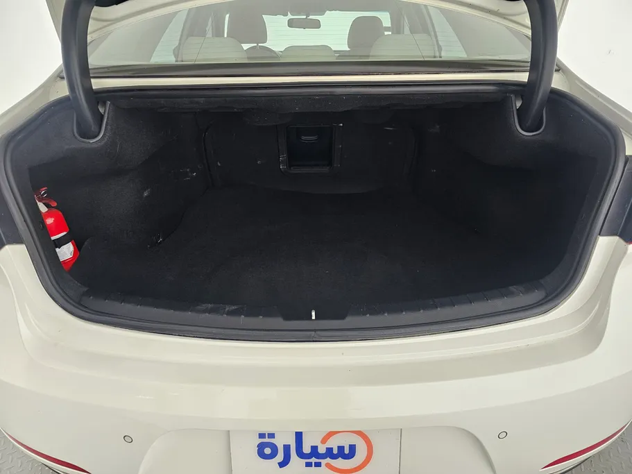 2019 Kia Cadenza LX 