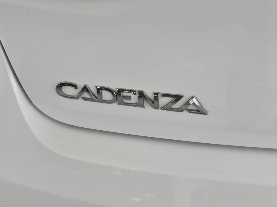 2019 Kia Cadenza LX 