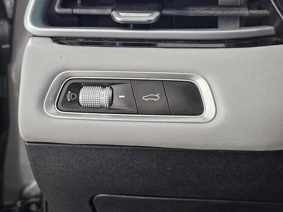 2023 Geely Emgrand GF 
