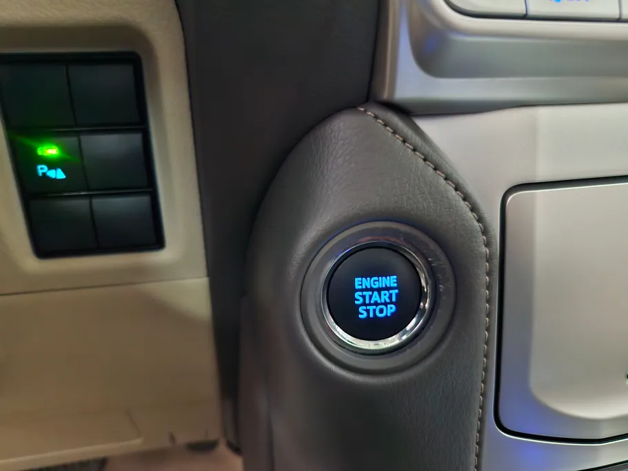 2022 Toyota Prado VX 