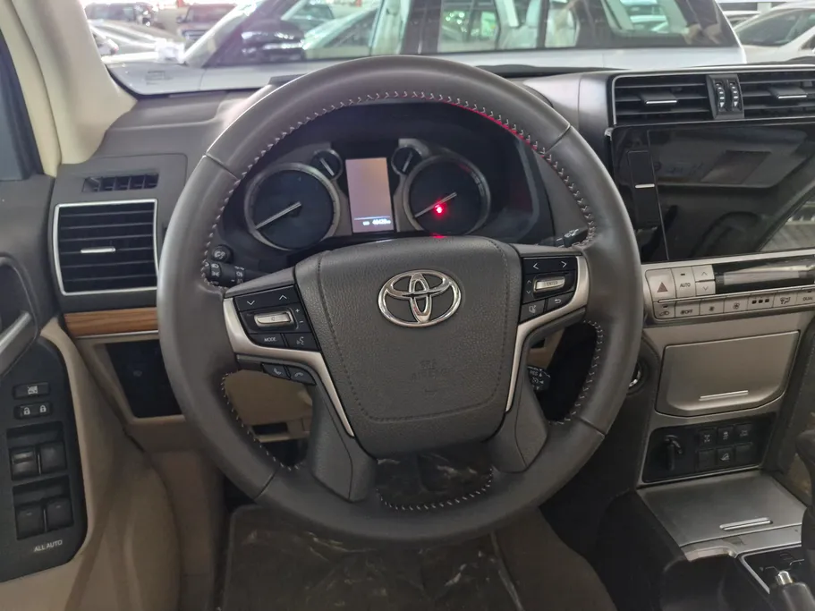 2022 Toyota Prado VX 