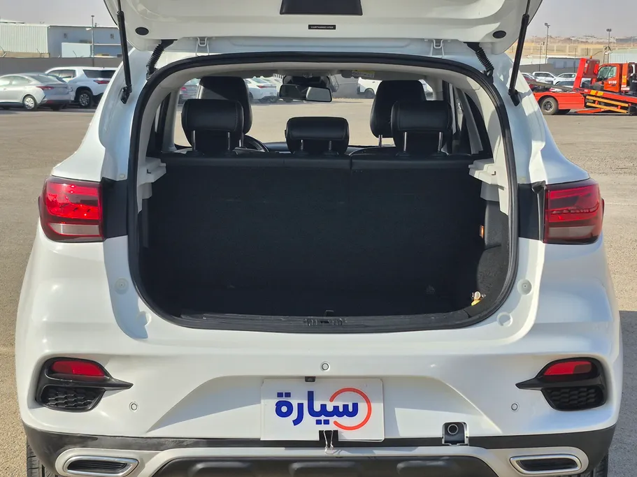2022 MG ZS LUX 