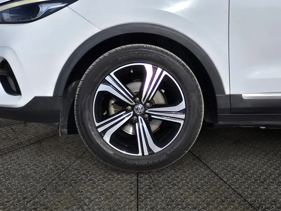 2022 MG ZS LUX 