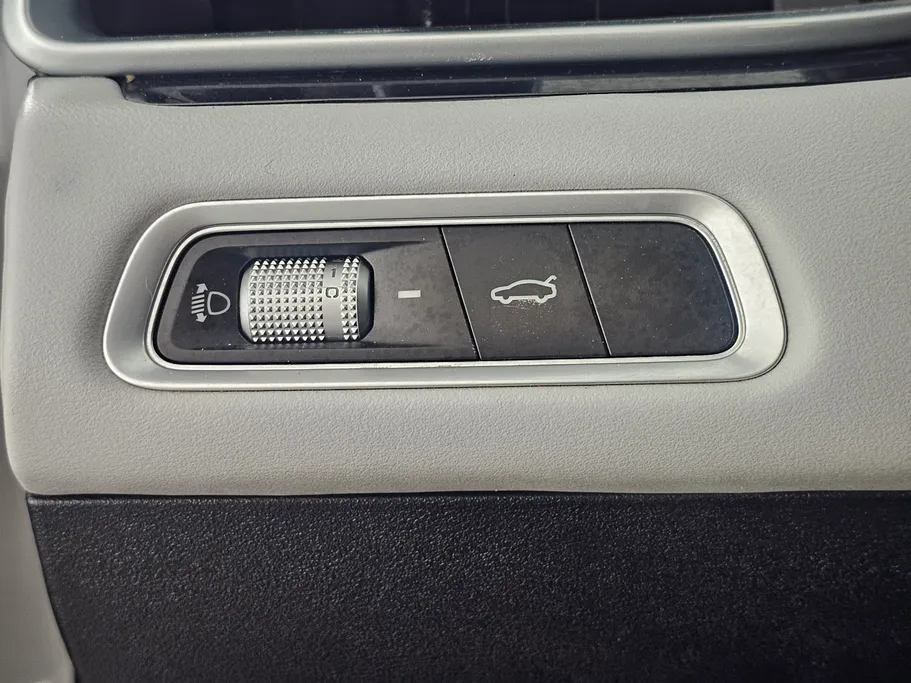 2023 Geely Emgrand GF 
