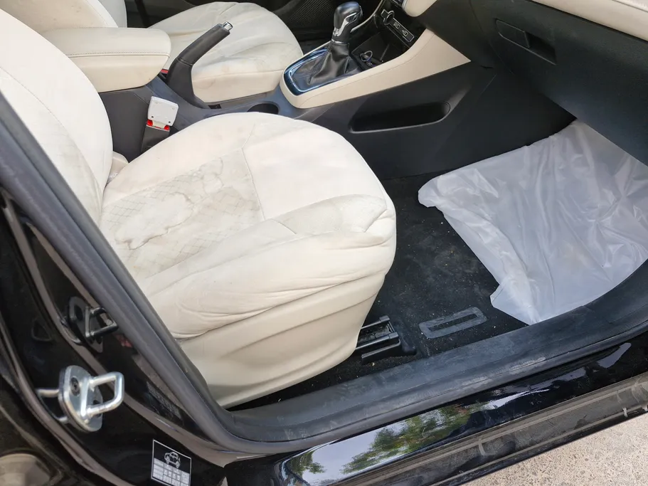 2023 MG 5 COM 