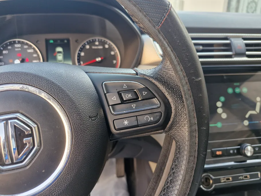 2023 MG 5 COM 