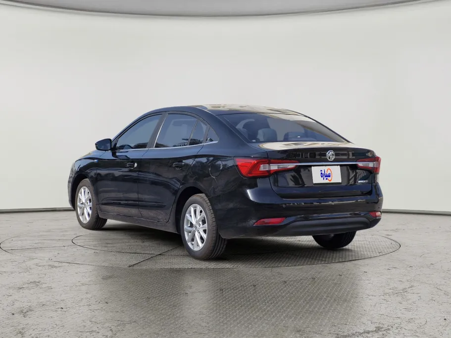 2023 MG 5 COM 