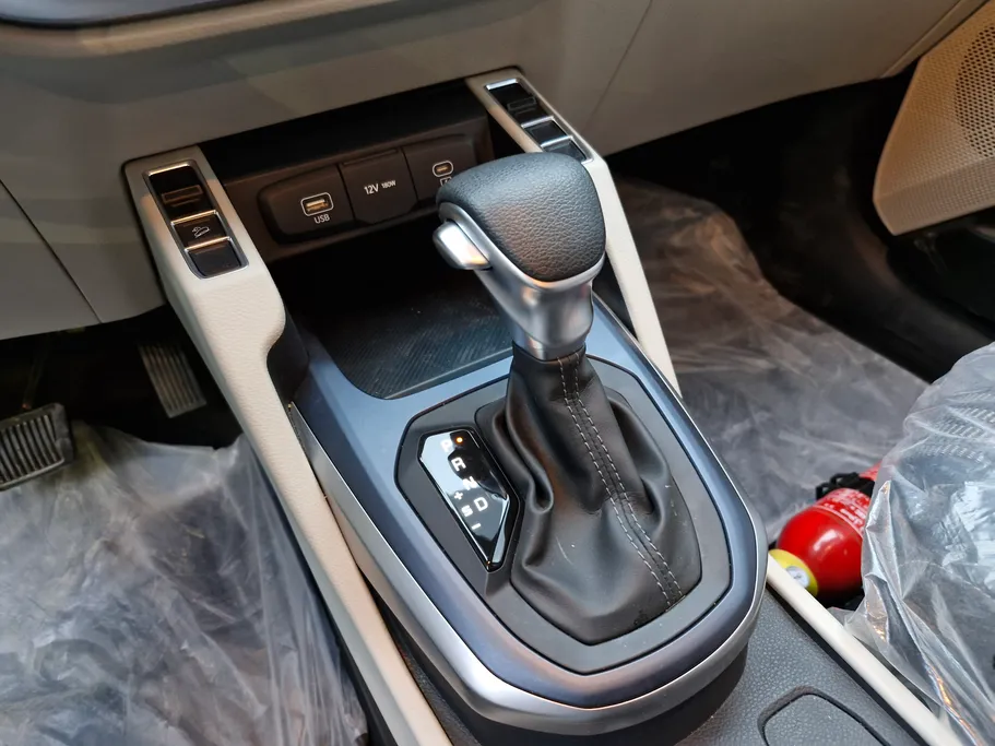 2024 Kia Carens LX 