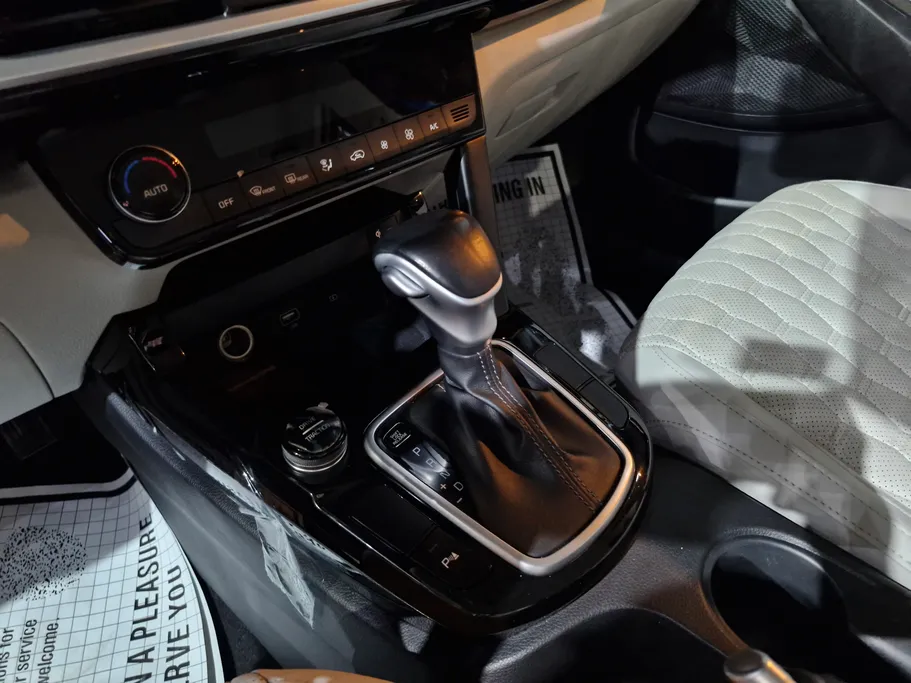 2022 Kia Seltos EX 