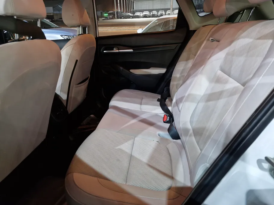 2023 Kia Seltos EX لونين 