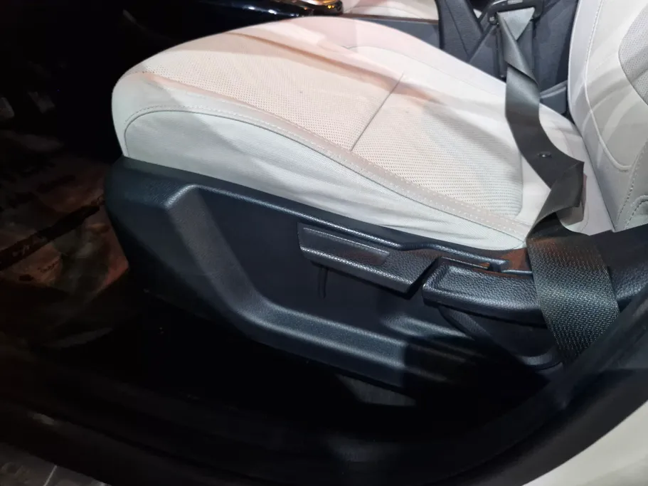2023 Kia Seltos EX لونين 