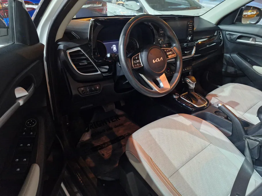 2023 Kia Seltos EX لونين 