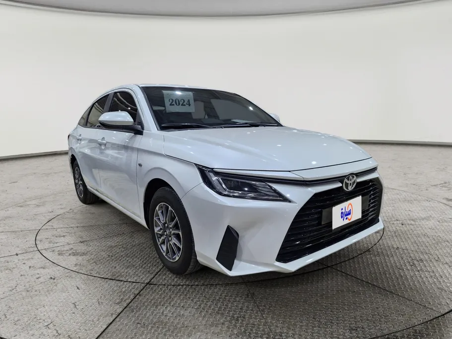 2024 Toyota Yaris  Y 
