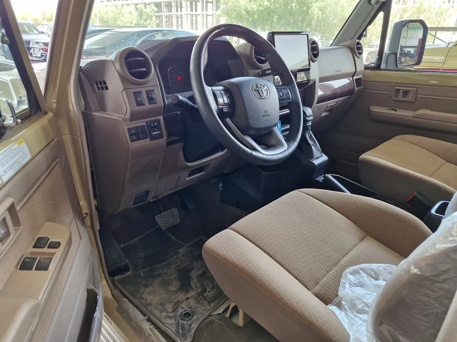 تويوتا شاص LX 2024 