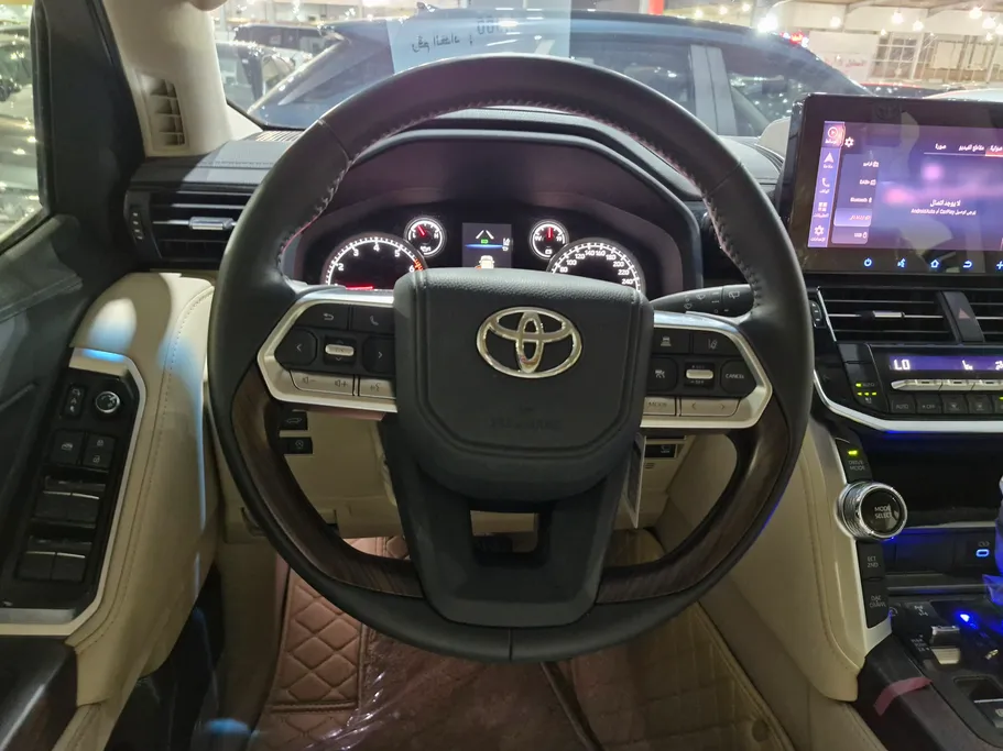 تويوتا لاندكروزر GXR4 2024 