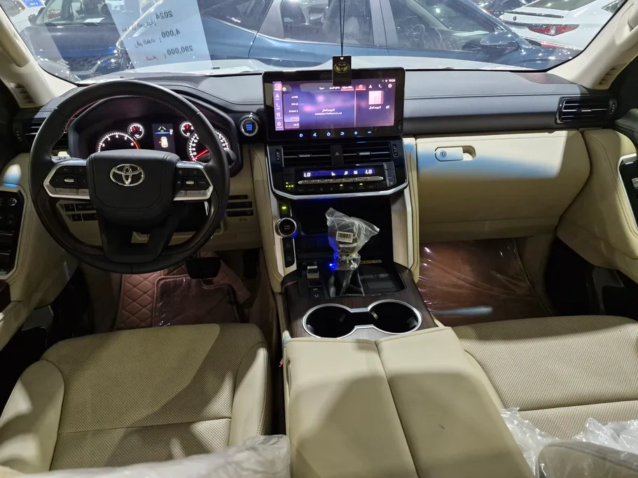 تويوتا لاندكروزر GXR4 2024 