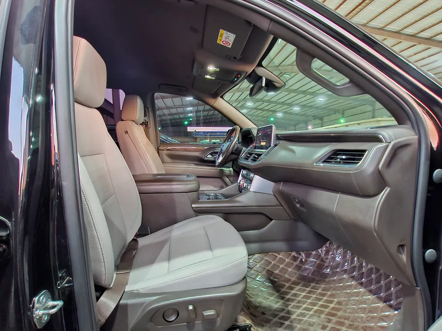 2023 GMC Yukon SLE 